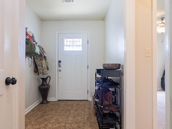 3rd image of 4750 Stonewall Cir
