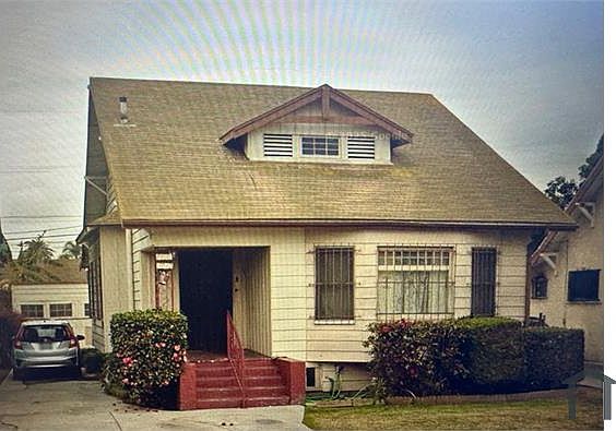 1st image of 450 E 48th St