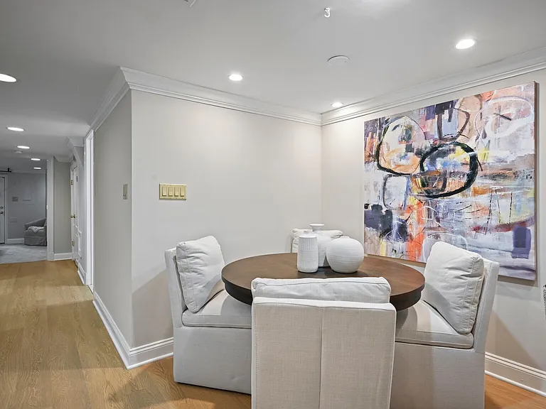 1832 Calvert St NW #1 — Photo 11