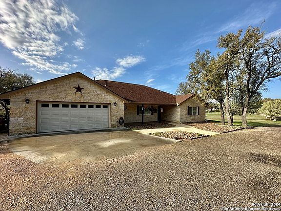 2nd image of 206 E ESTATES DR