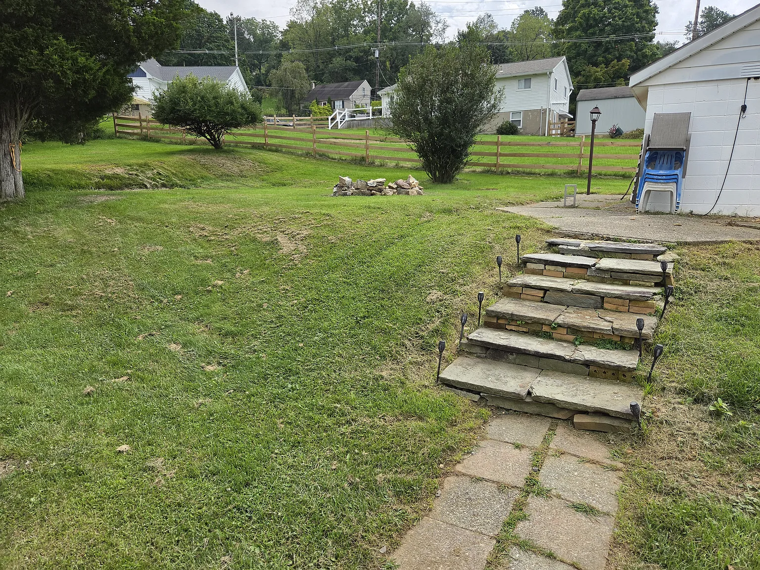 3 bed, 1460 sqft, $2,000 — Photo 3