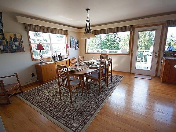 Dining room - snow -capped mountains to the north