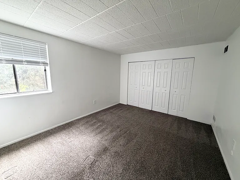 Essex House — Photo 8