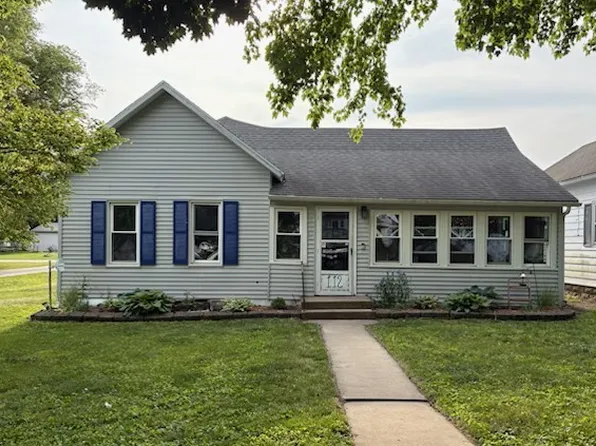 112 N Jefferson St, Flanagan, IL 61740
