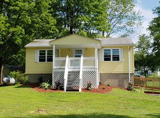 15960 Crestview Dr, Meadville, PA 16335