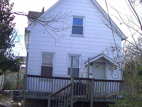 2nd image of 320 Hoffmeister Ave