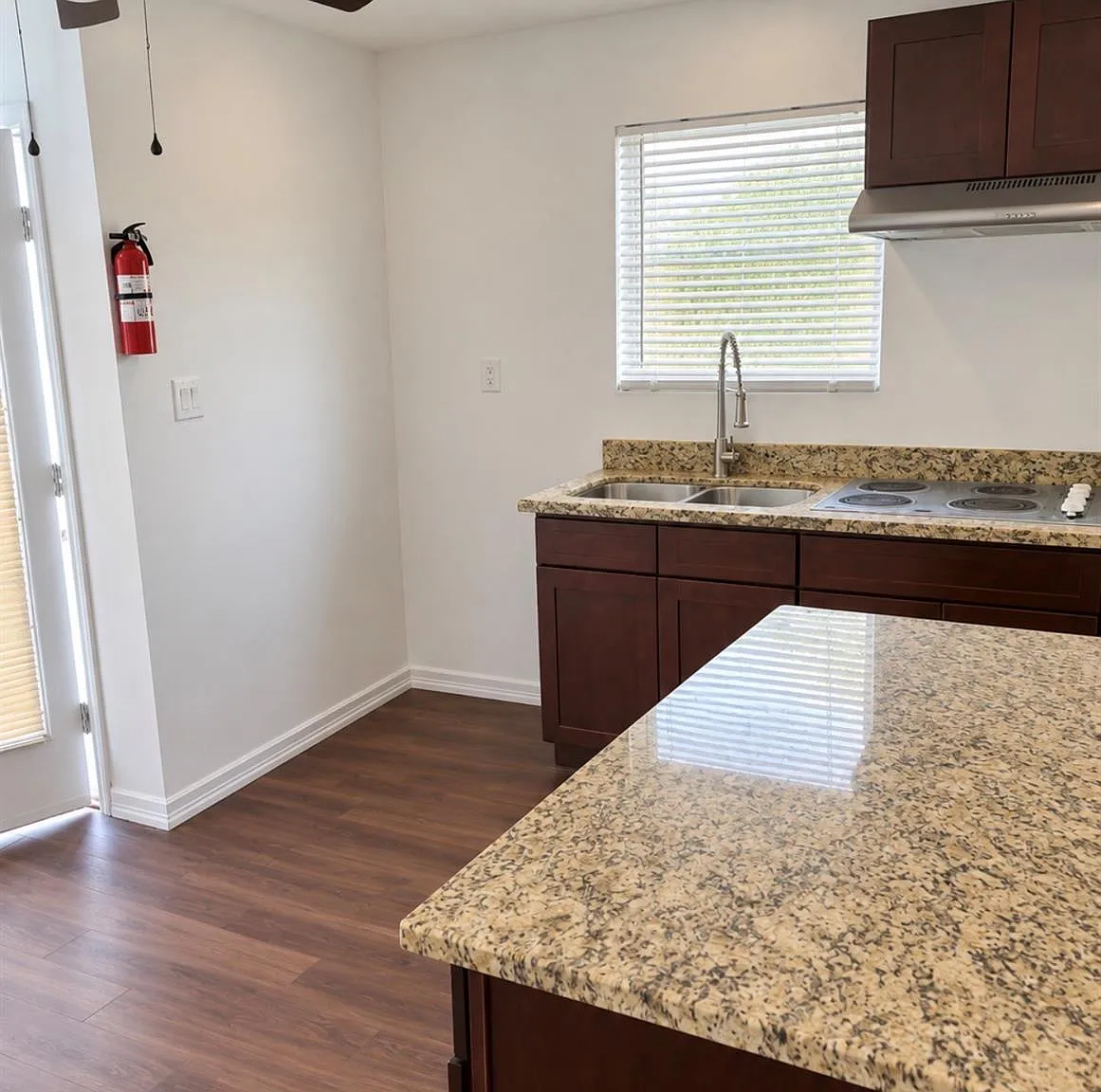1 bed, 1.0 bath, 467 sqft, $650 — Photo 4