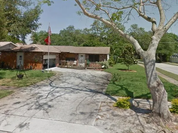 10601 119th St, Seminole, FL 33778