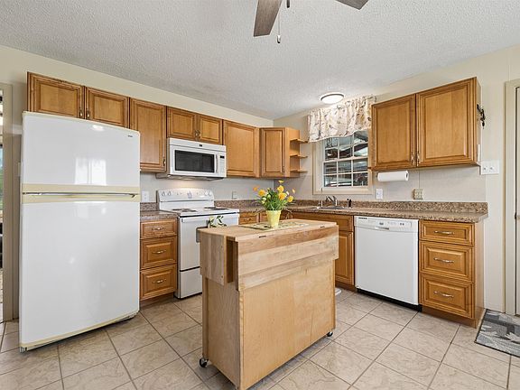 5th image of 90 Private Road 3394 Rd