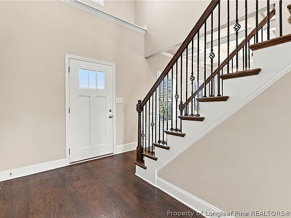 4th image of 321 Cornhill Rd