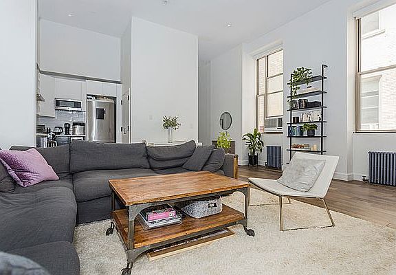 2nd image of 130 Orchard St APT 43