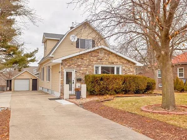 4329 Ovid Ave, Des Moines, IA 50310