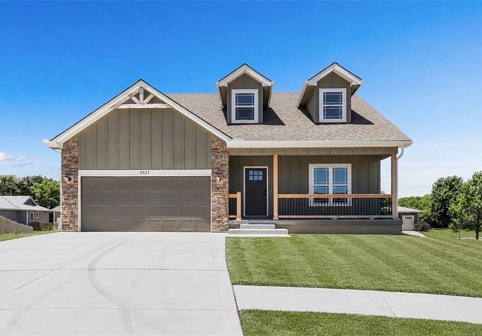 1st image of 2021 Riverstone Dr