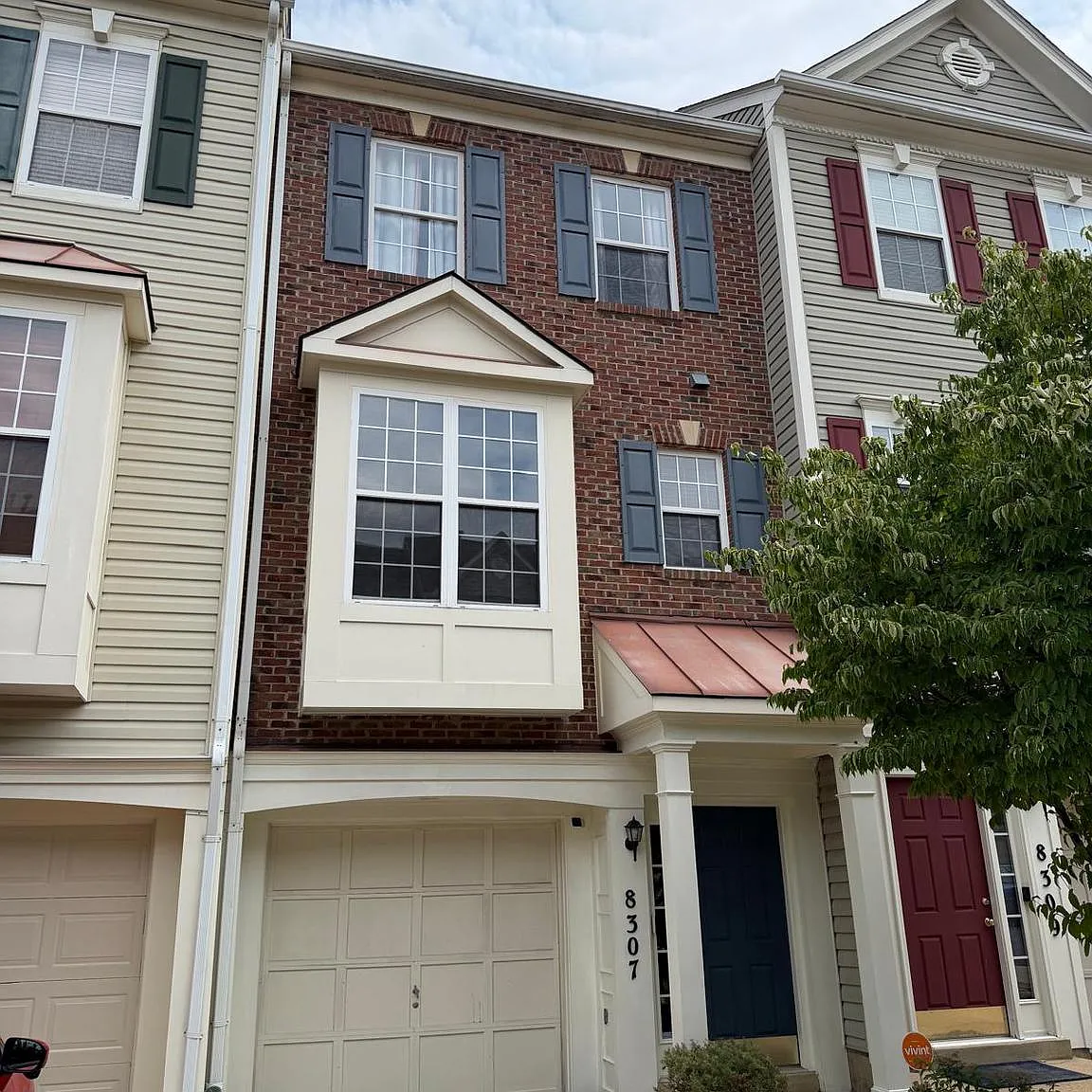 2 bed, 2.5 bath, 1348 sqft, $2,600 — Photo 3