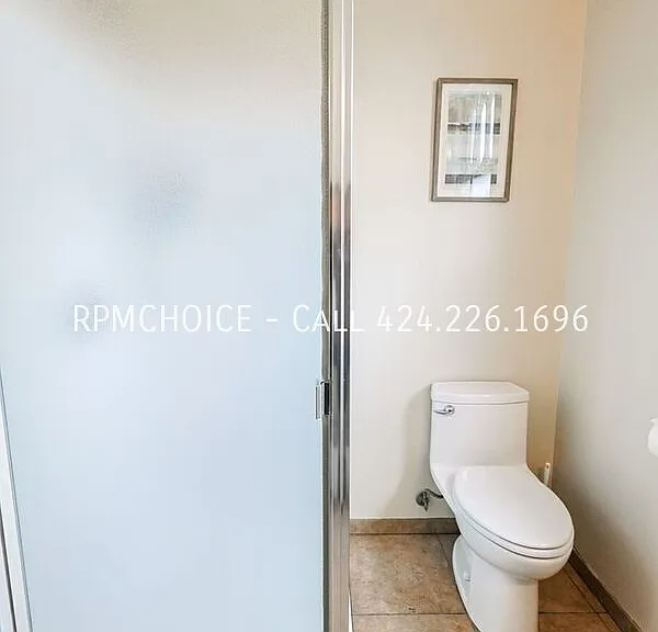 910 W 23rd St #4 — Photo 25