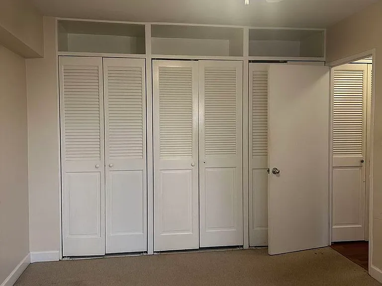 4970 N Marine Dr #528 — Photo 10
