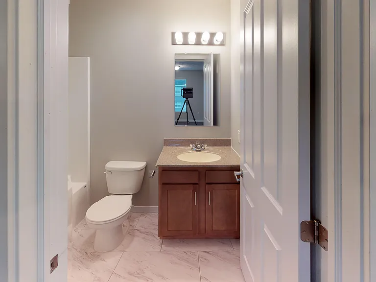 Talon Apartments — Photo 12