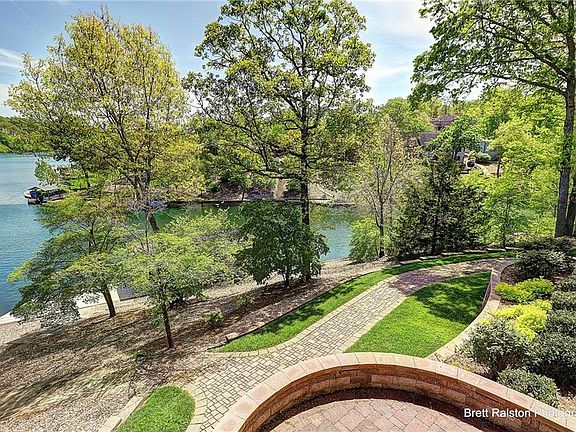 4th image of 20 Waterside Ln