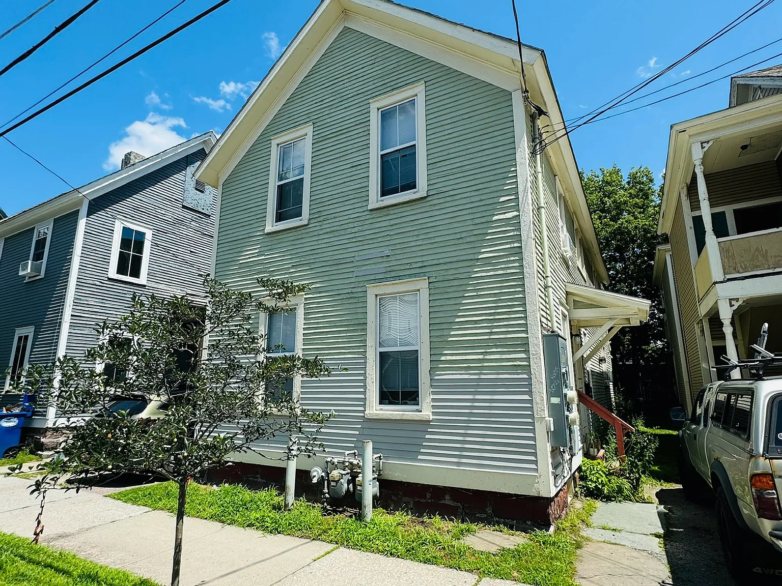 8 Johnson St — Photo 3
