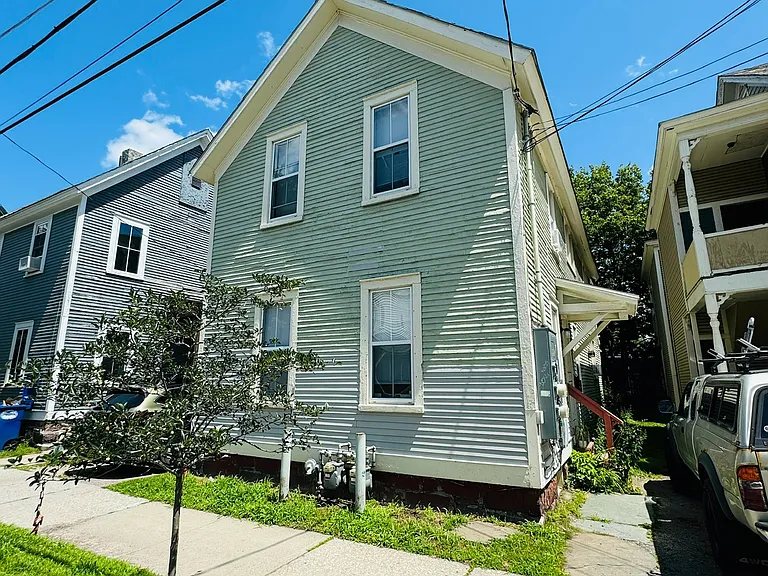 8 Johnson St #A — Photo 3