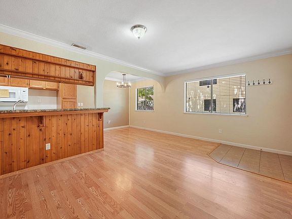 5th image of 6257 Longford Drive #3