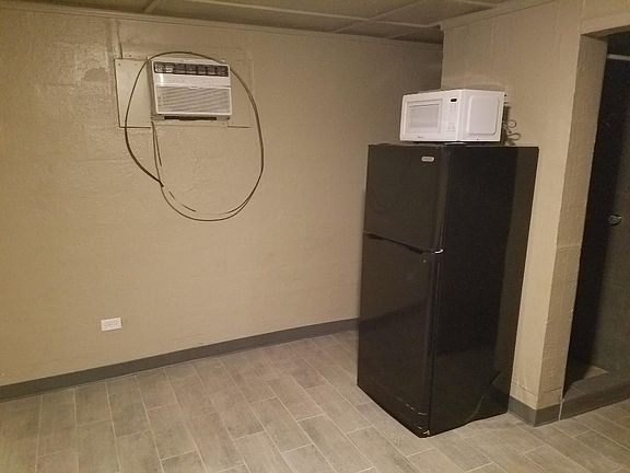 5th image of 1100 N Business 45