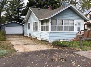 570 Bay Ave, Holland, MI 49423