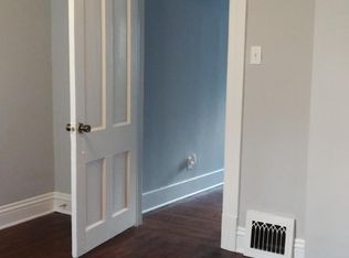 927 W Washington St APT B, Springfield, IL 62702