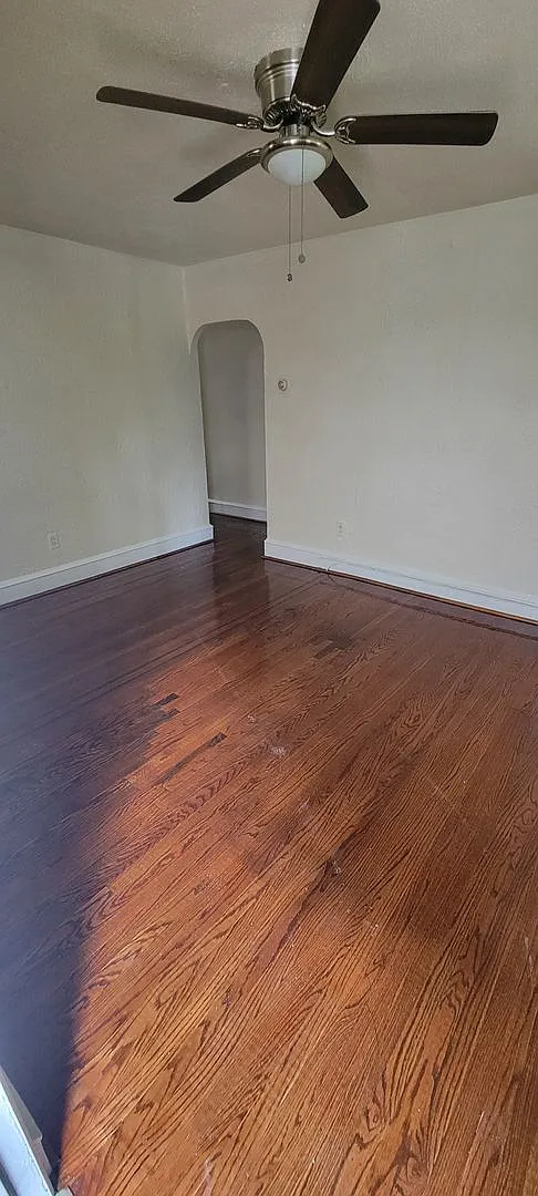 422 E. Roosevelt Blvd. — Photo 3