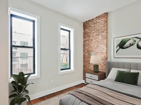 285 Cornelia Street image 5 of 10