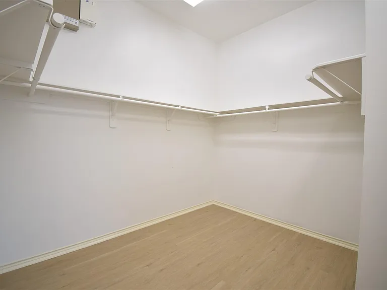 1511 Eden Meadows Dr — Photo 23