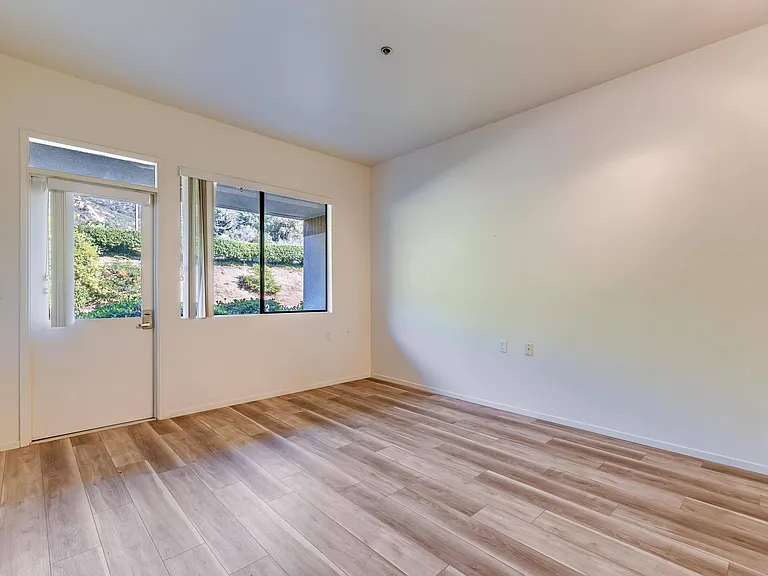 Legacy Hills at Poway 55+ — Photo 18