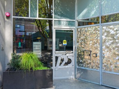 725 NW Flanders St SUITE 401, Portland, OR, 97209