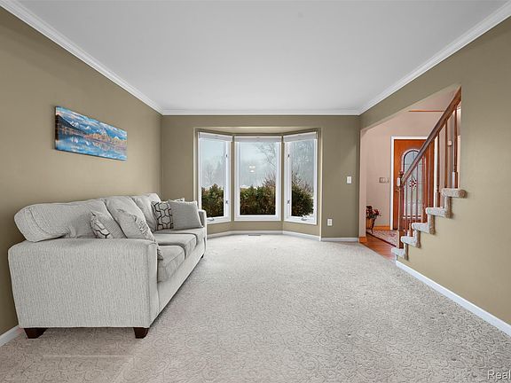 3rd image of 3175 Lexham Ln