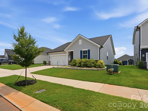 4480 Family Trail Dr, Fort Mill, SC 29707