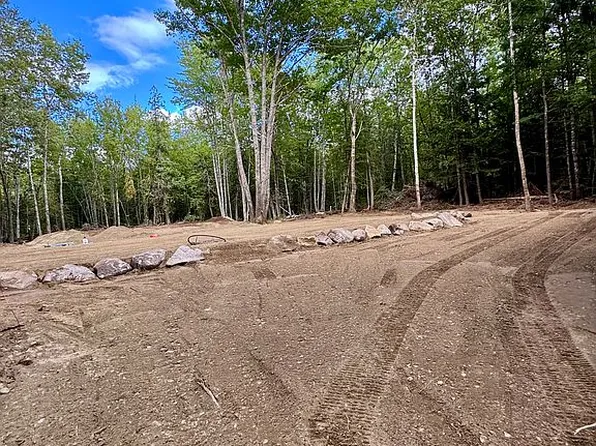 1375 Moody Mountain Rd, Searsmont, ME 04973