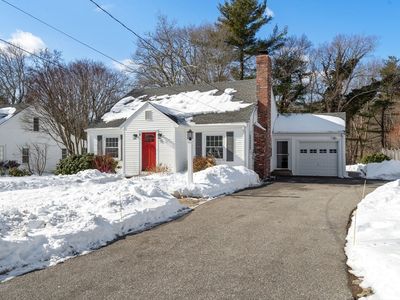 55 Lakeshore Dr, Westwood, MA, 02090