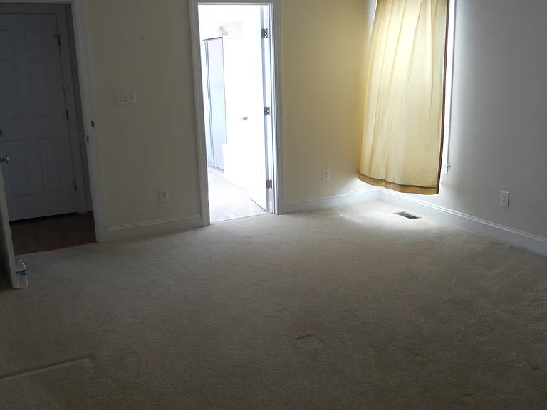 409 Pointe Dr — Photo 11