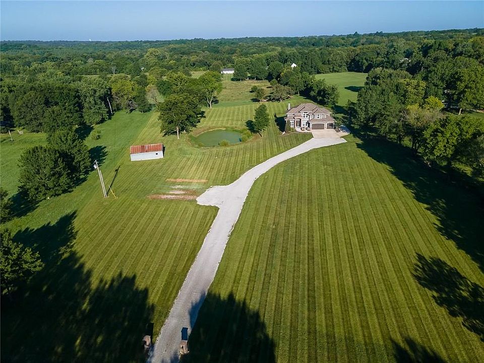 8418 S Buckner Tarsney Rd Oak Grove, MO, 64075 Apartments for Rent