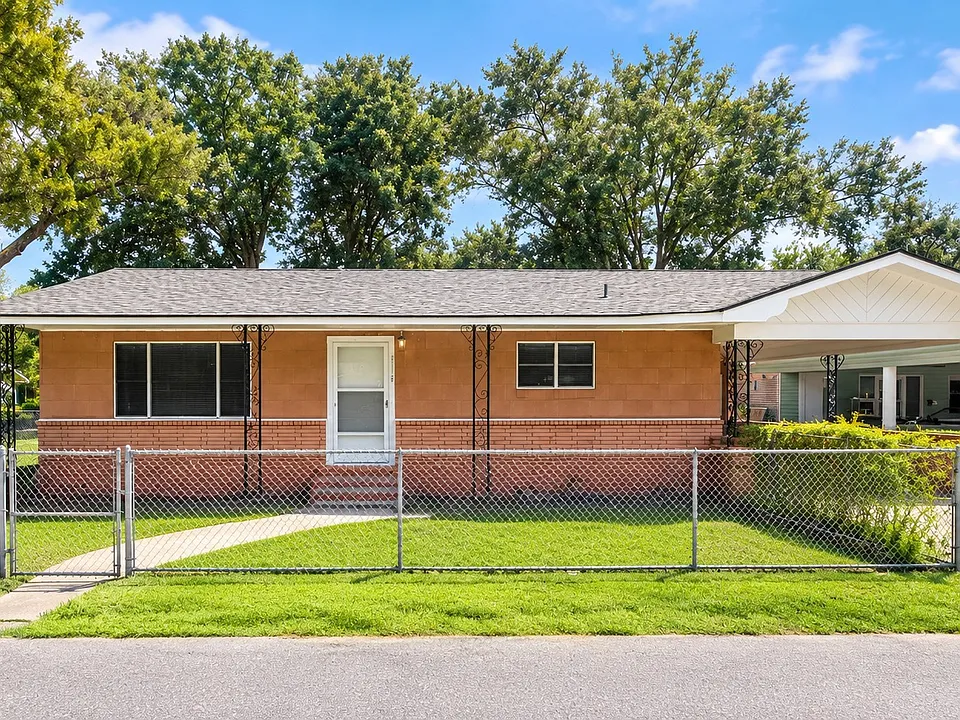 1113 G St