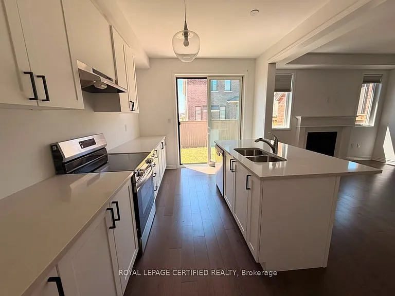 1514 Moira Cres — Photo 6