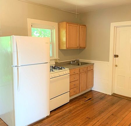 4th image of 63 Danforth St APT 2R