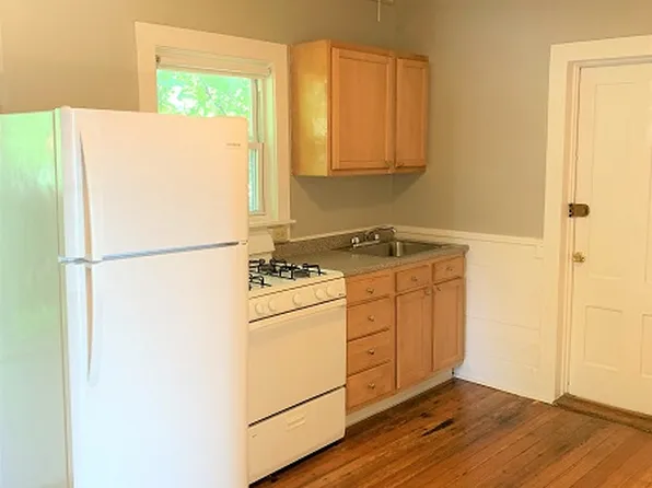 63 Danforth St APT 2R, Portland, ME 04101