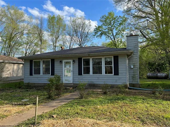 8138 Riverview Dr, Dittmer, MO 63023