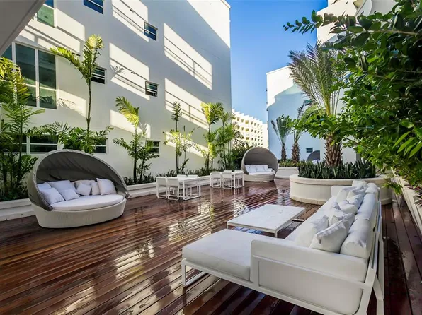 25 Munoz Rivera #704, San Juan, PR 00901