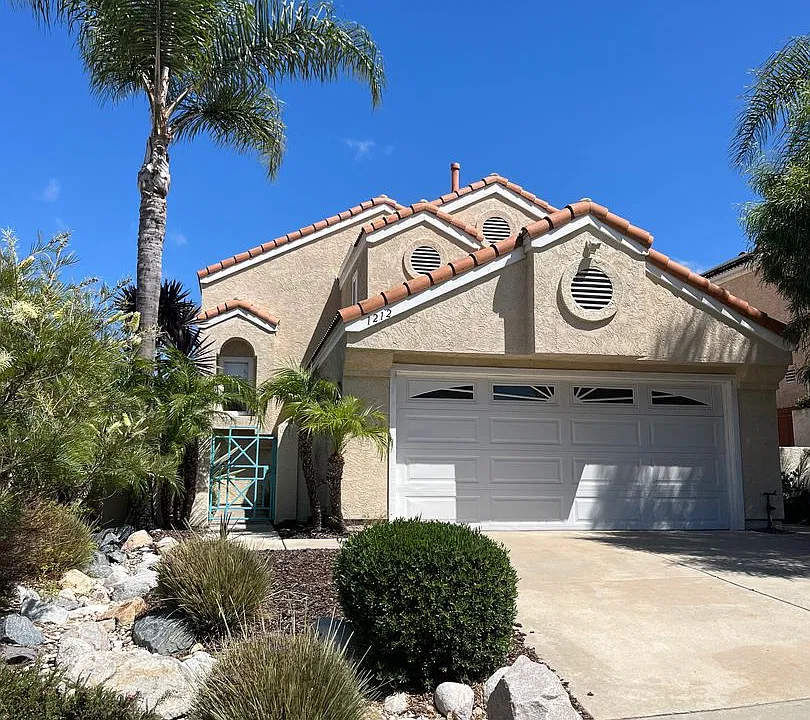 1212 Woodview Dr