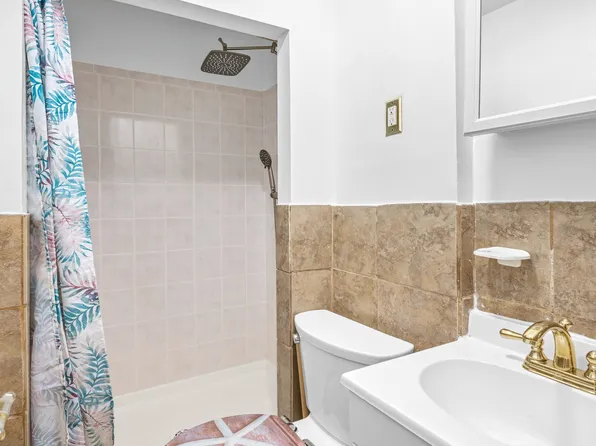 789 Hancock Street image 7 of 7