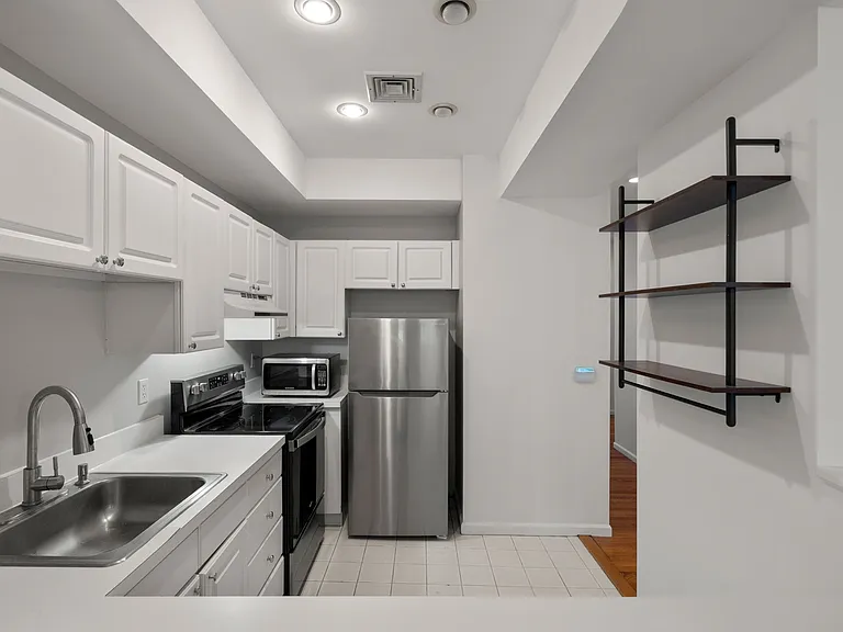 333 Beacon St #3 — Photo 17