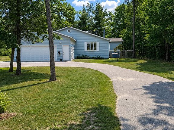 2nd image of W5633 Deer Park Dr