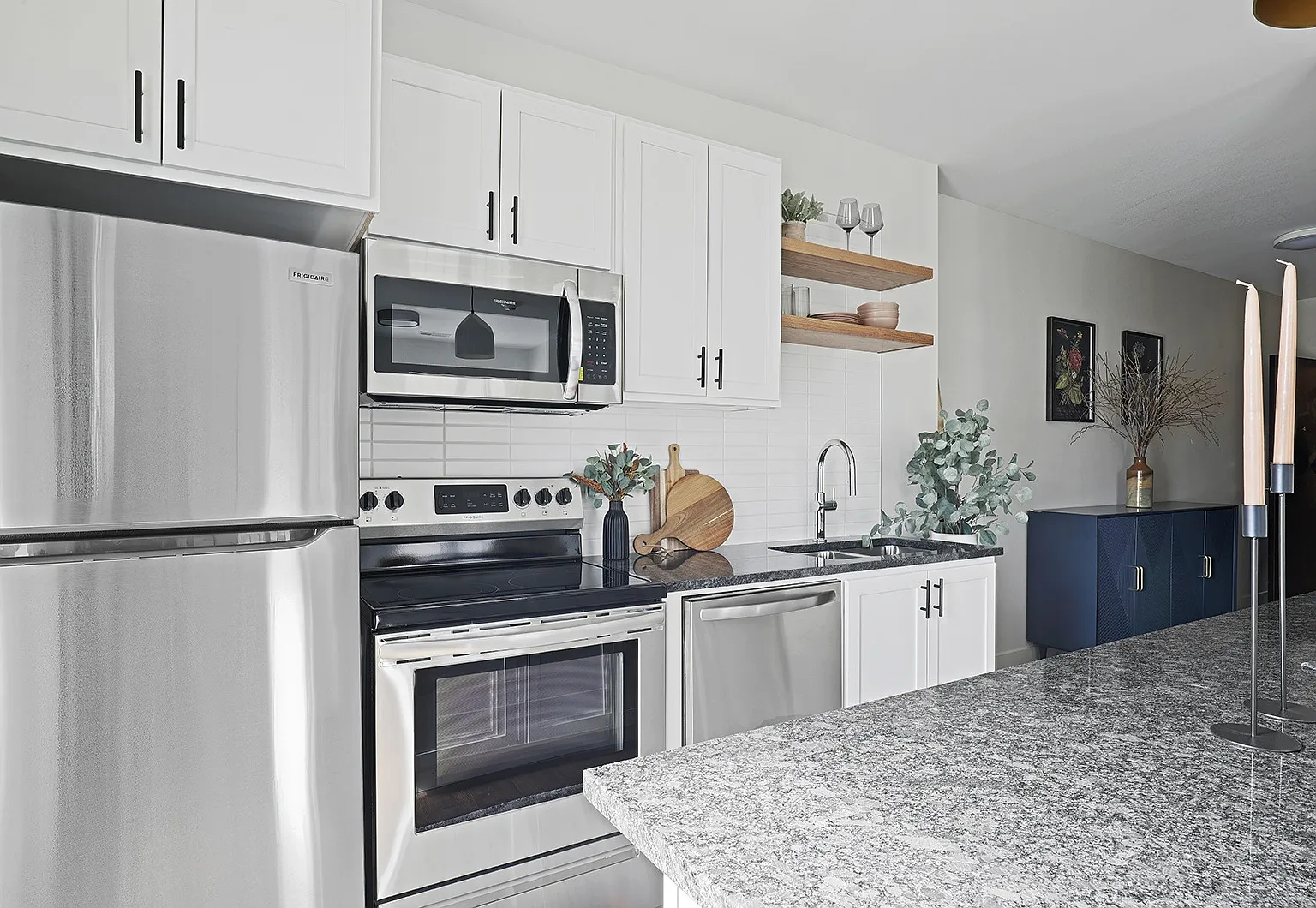 Dewey Park Apartments — Photo 2
